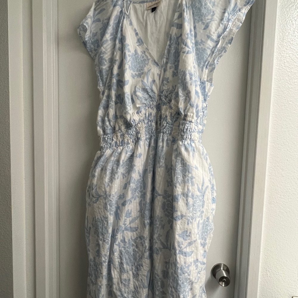 Universal Thread Blue and White V-Neck Sundress